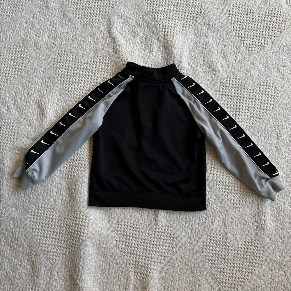 Boys Nike Quarter Zip Up